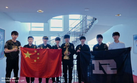 永劫无间与P5精彩联动发布四套时装及丰厚福利